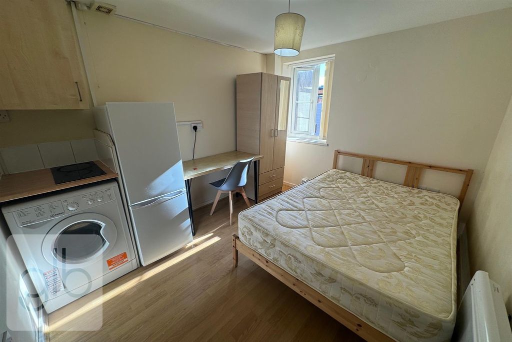 Property photo 2 of 5 6.Png