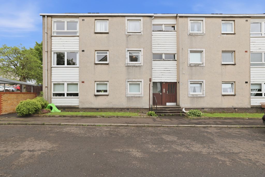 Property photo 1 of 32