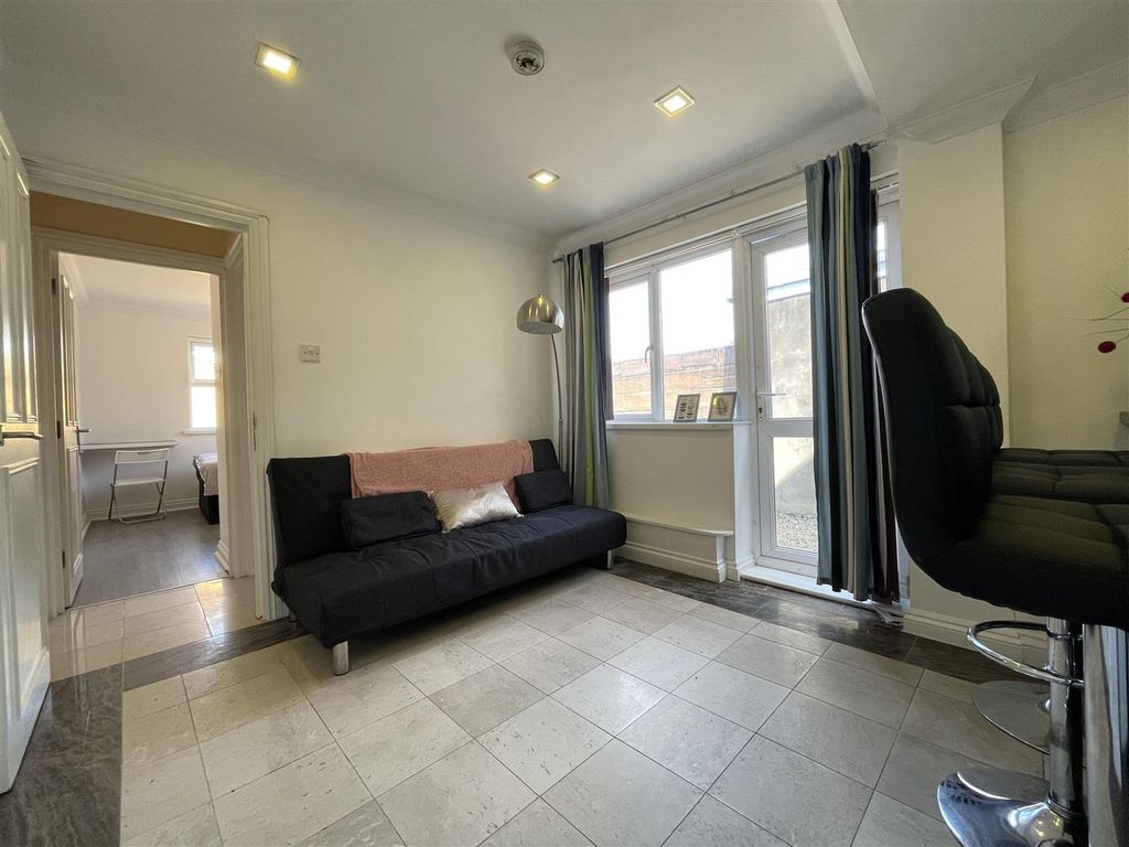 Property photo 1 of 11 Img_2767.Jpg