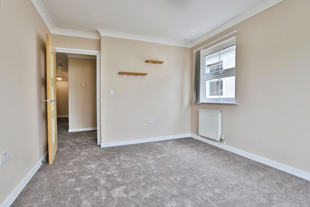 Property photo 2 of 19 Pbox-Img.Jpg
