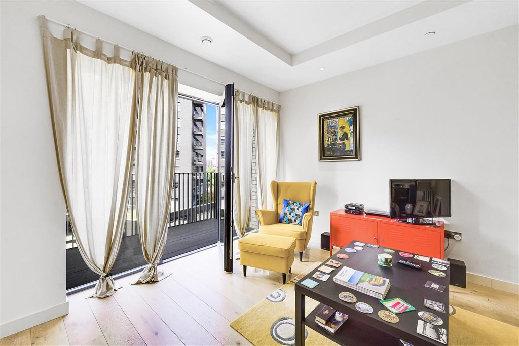 Property photo 1 of 7