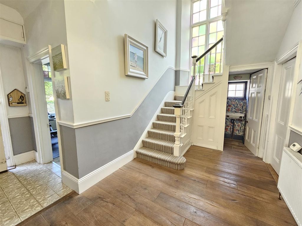 Property photo 2 of 42 Entrance Hall.Jpg