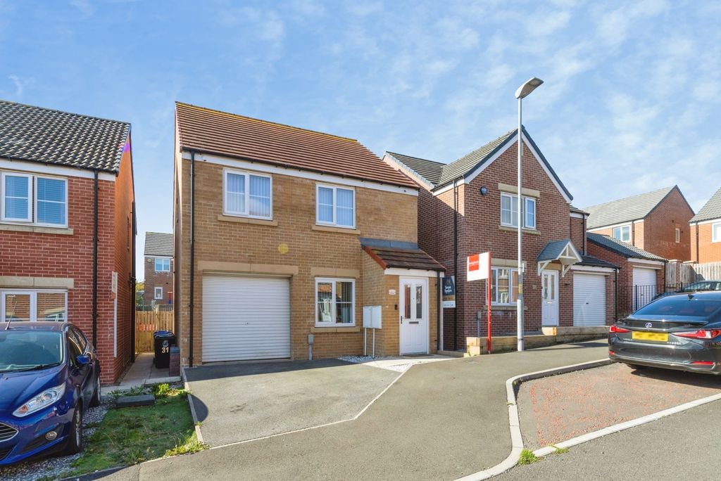 Property photo 1 of 18 Pbox-Img.Jpg