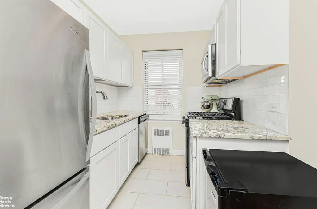Property photo 3 of 18 <Alttext/>