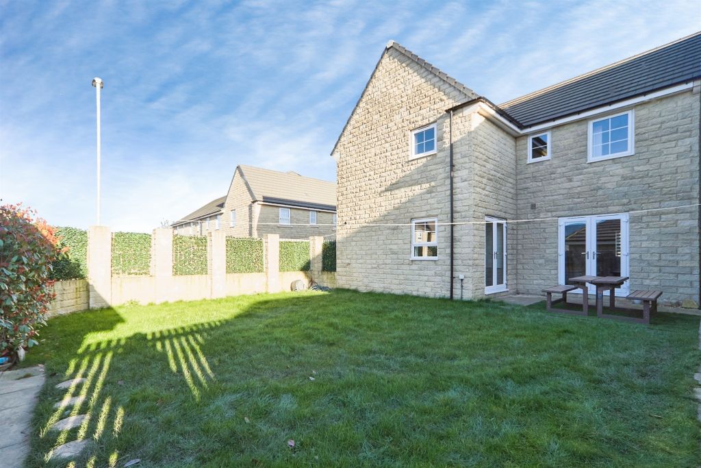 Property photo 2 of 20