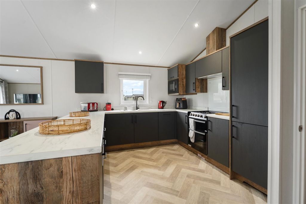 Property photo 3 of 26 Seaview Caravan Park_Dsc07705.Jpg