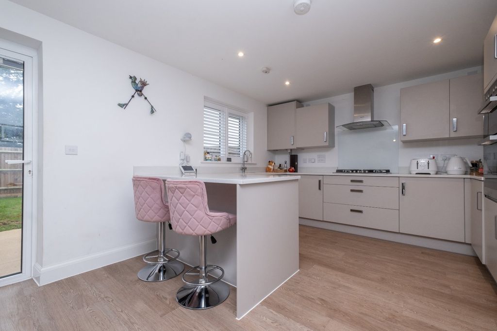 Property photo 2 of 14 Picture 2