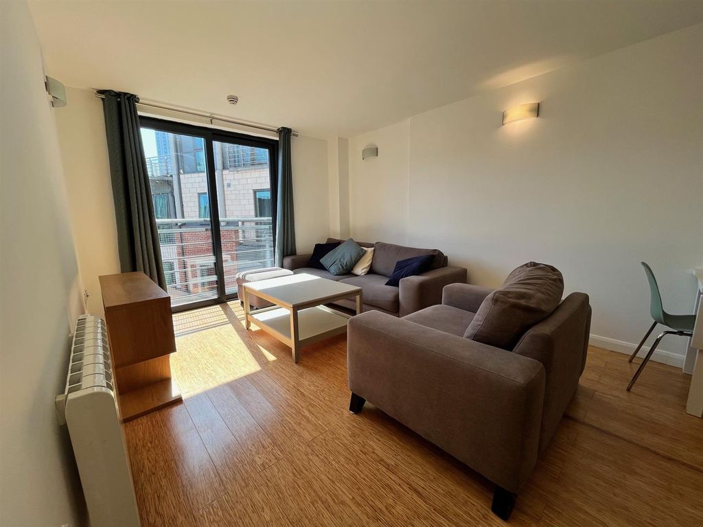 Property photo 2 of 12