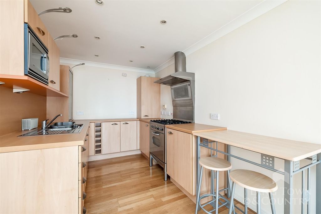 Property photo 3 of 12 0022.Jpg