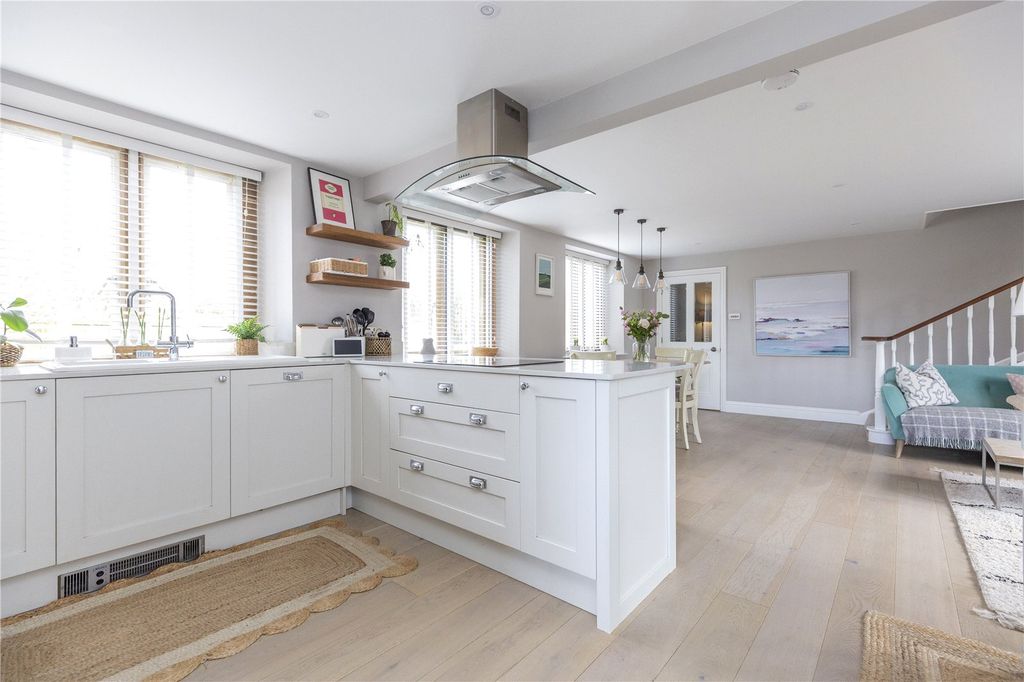 Property photo 3 of 20 Picture No. 37