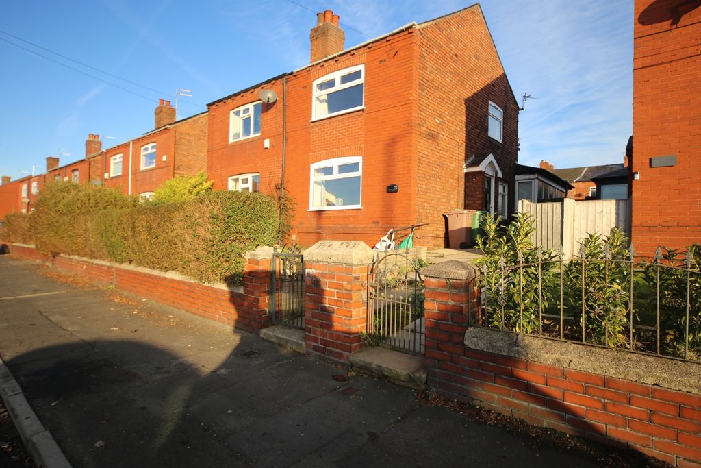 Property photo 1 of 11 Front View