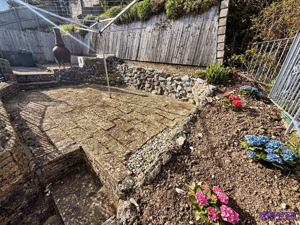 Property photo 2 of 4