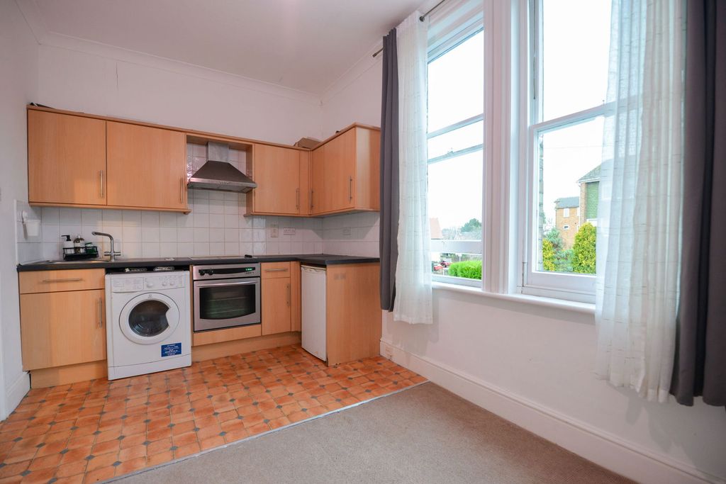 Property photo 3 of 9