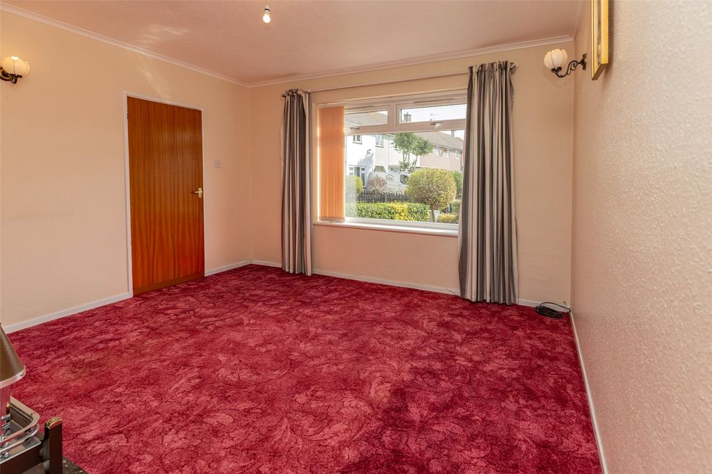 Property photo 2 of 13 Picture No. 04