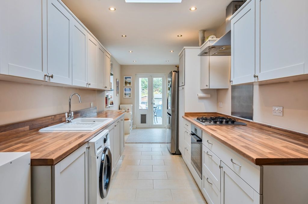 Property photo 3 of 13 1375390-14-690B2Bdc6499E