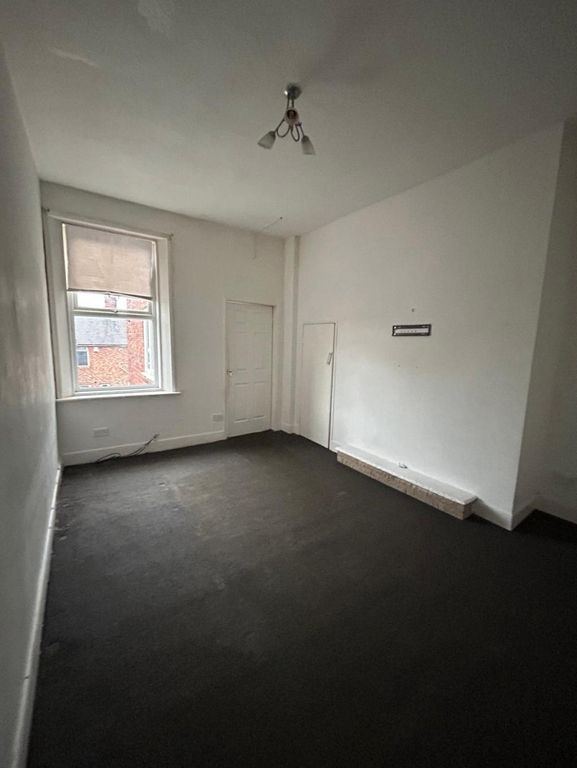 Property photo 2 of 4 Lounge