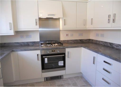 Property photo 2 of 12 Kitchen