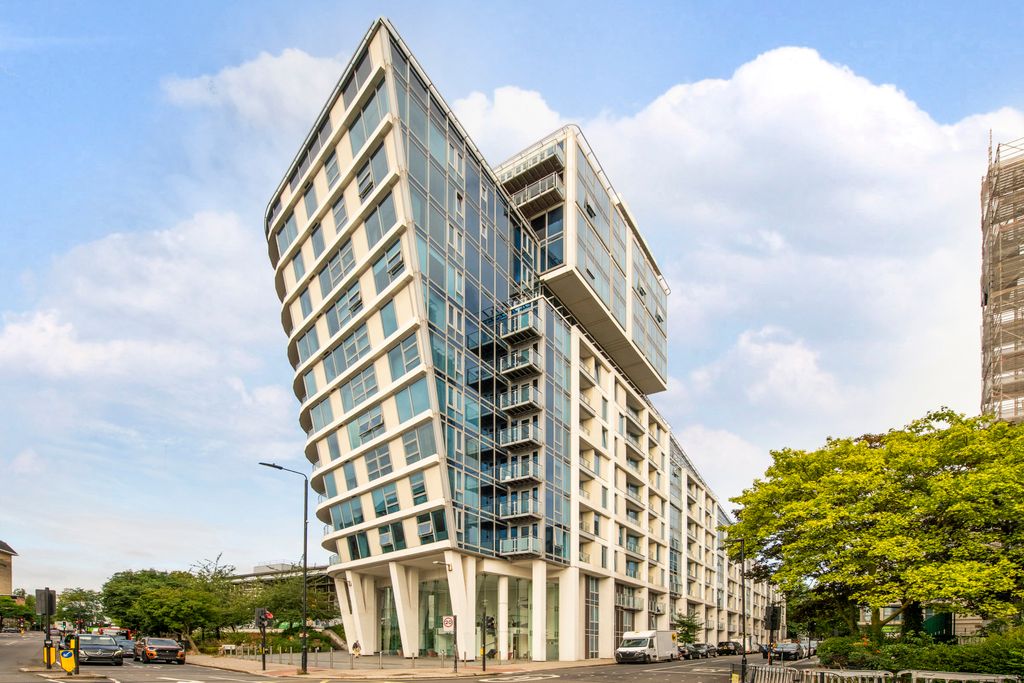 Property photo 3 of 15