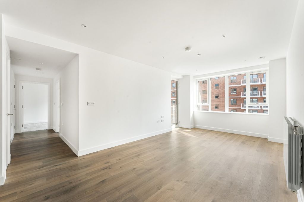 Property photo 1 of 16 Picture No. 17