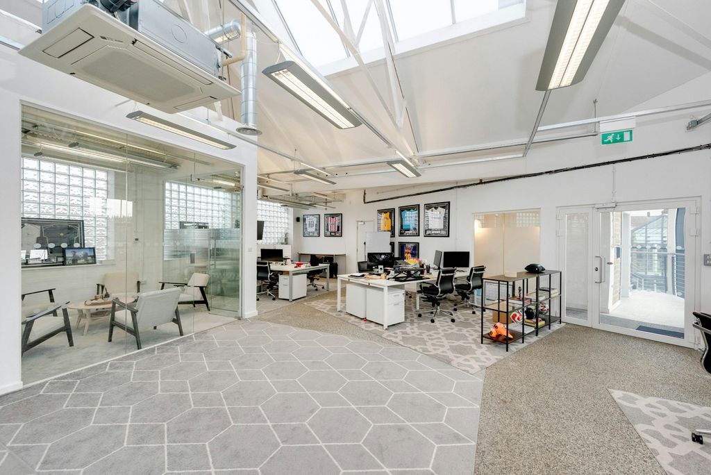 Property photo 2 of 7 54093-Hi-Res (5).Jpg