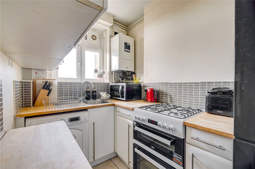 Property photo 2 of 7 Picture No. 05