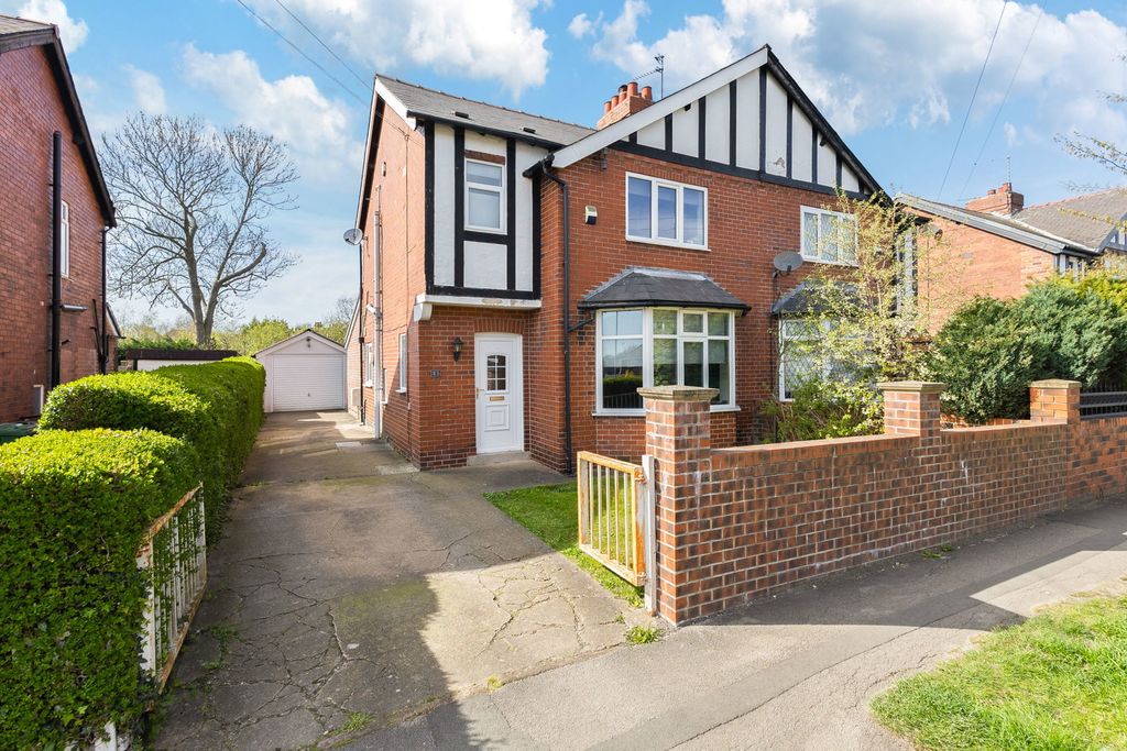 Property photo 2 of 19