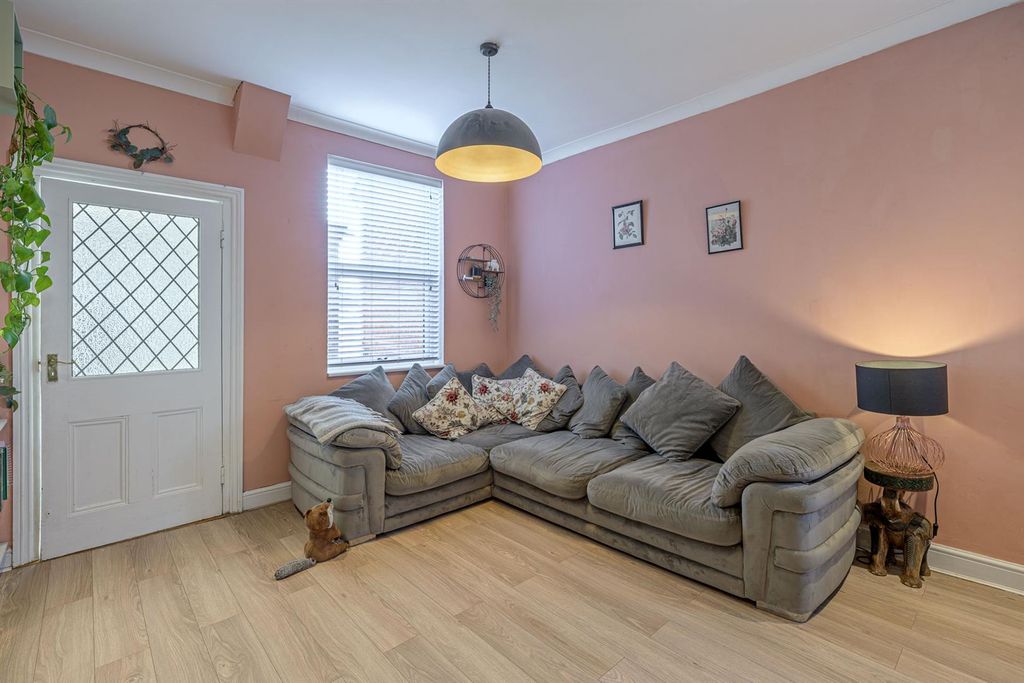 Property photo 3 of 23