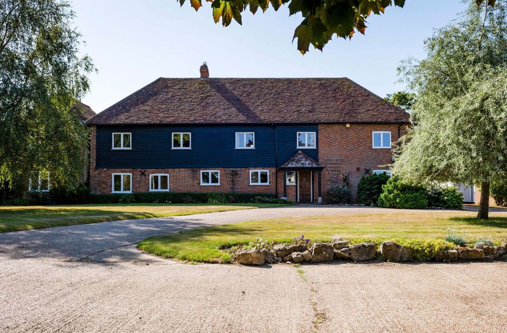 Property photo 2 of 35