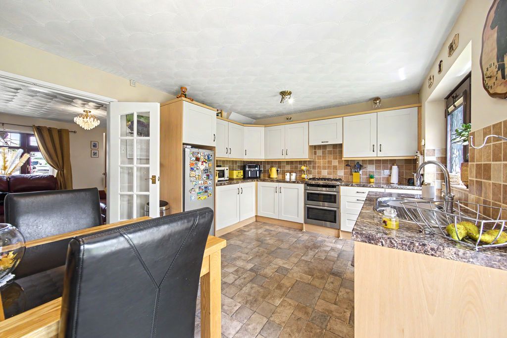 Property photo 3 of 29 Kitchen Diner