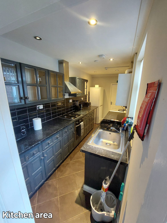 Property photo 3 of 5