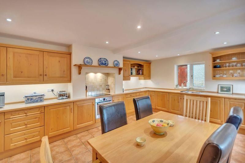 Property photo 3 of 22 Kitchen/Dining Room