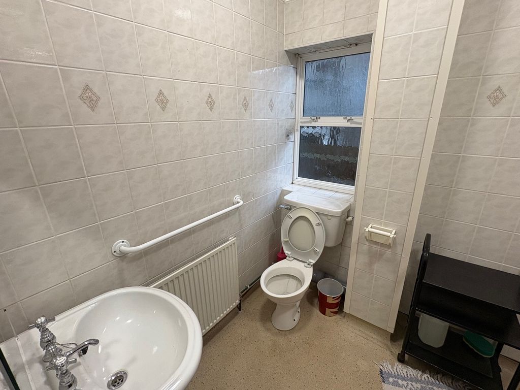 Property photo 2 of 4