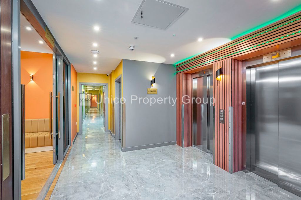 Property photo 2 of 48