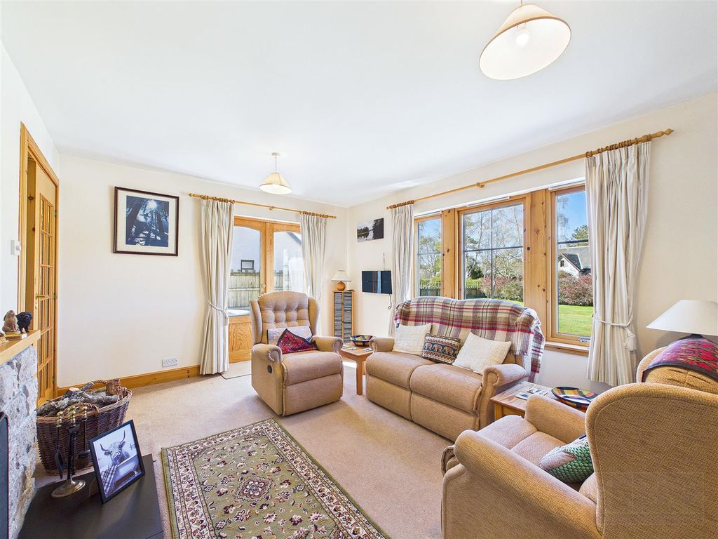Property photo 3 of 25 3 Dirdhu Court
