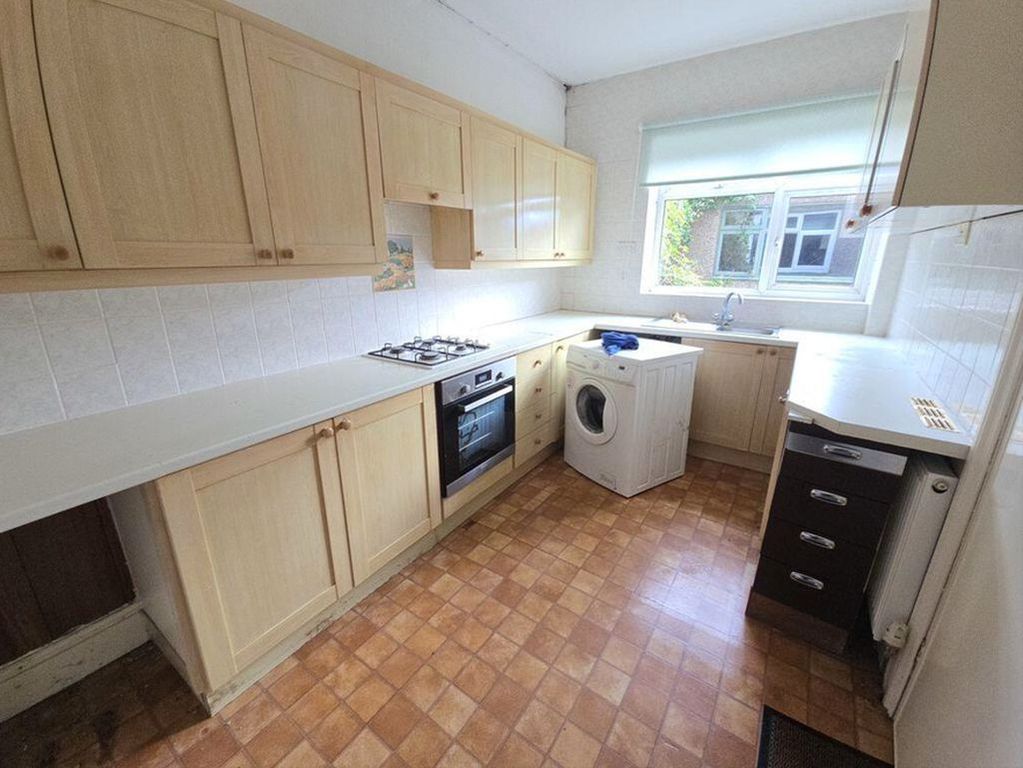 Property photo 2 of 16 Photo 12