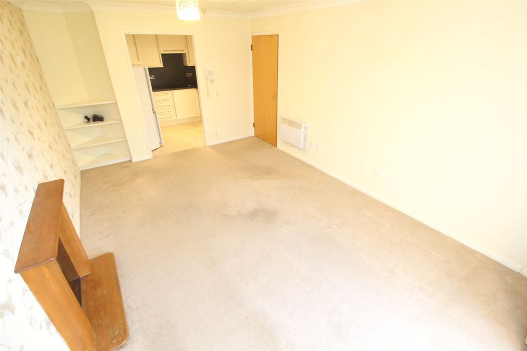 Property photo 3 of 12 Picture No. 02