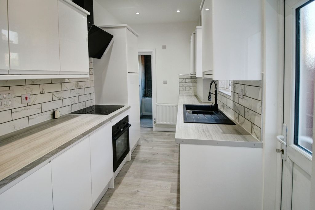 Property photo 1 of 16 Photo #1