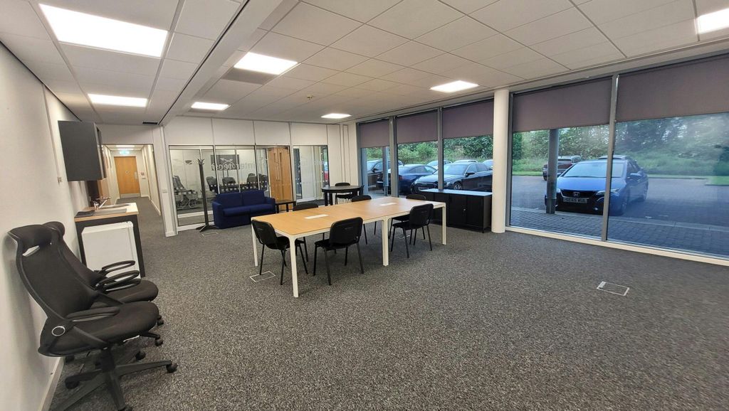 Property photo 3 of 8 Image 3