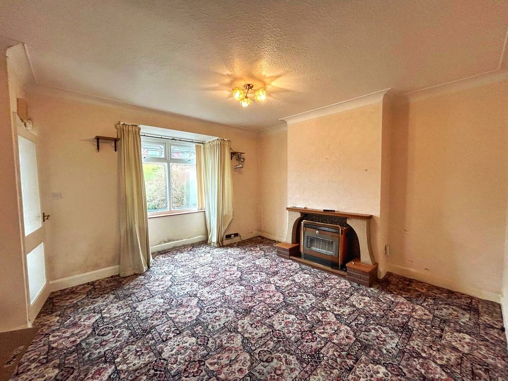 Property photo 2 of 12 Living Room