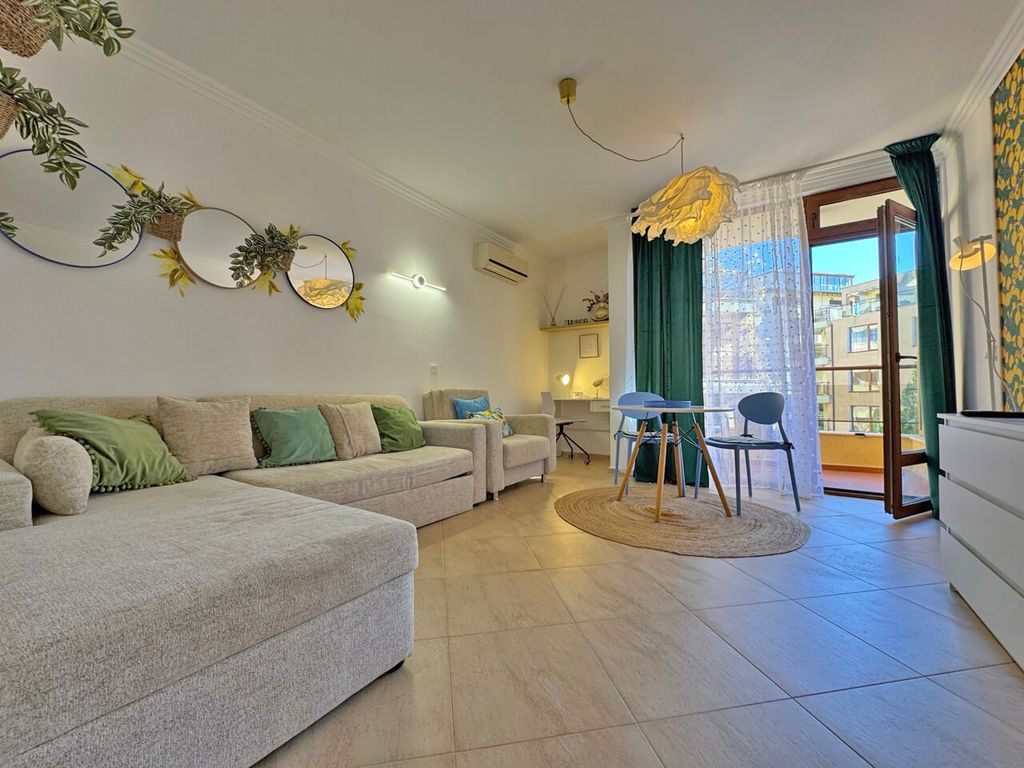 Property photo 3 of 14