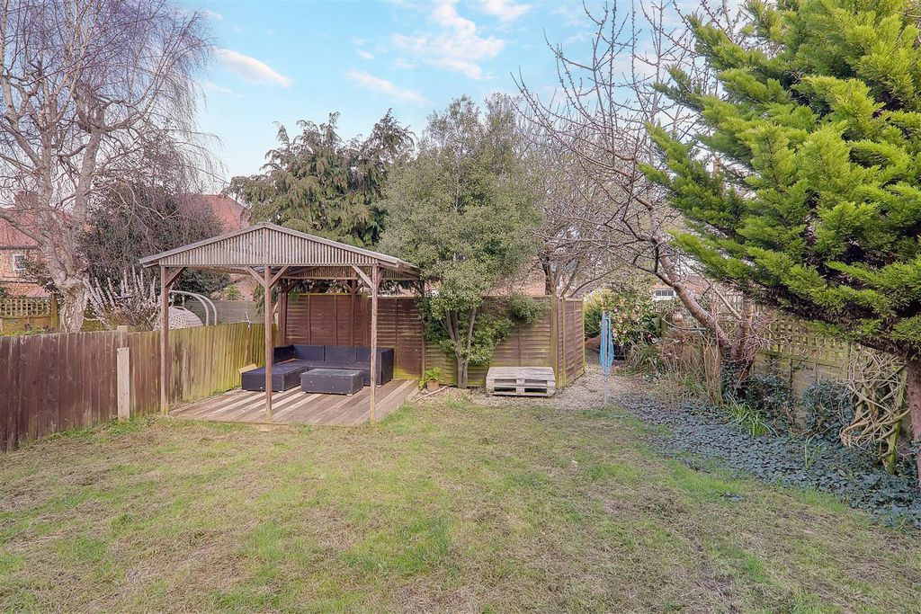 Property photo 2 of 16 Img_7484-Img_7486.Jpg