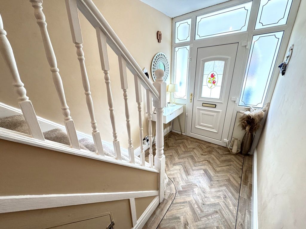 Property photo 2 of 29