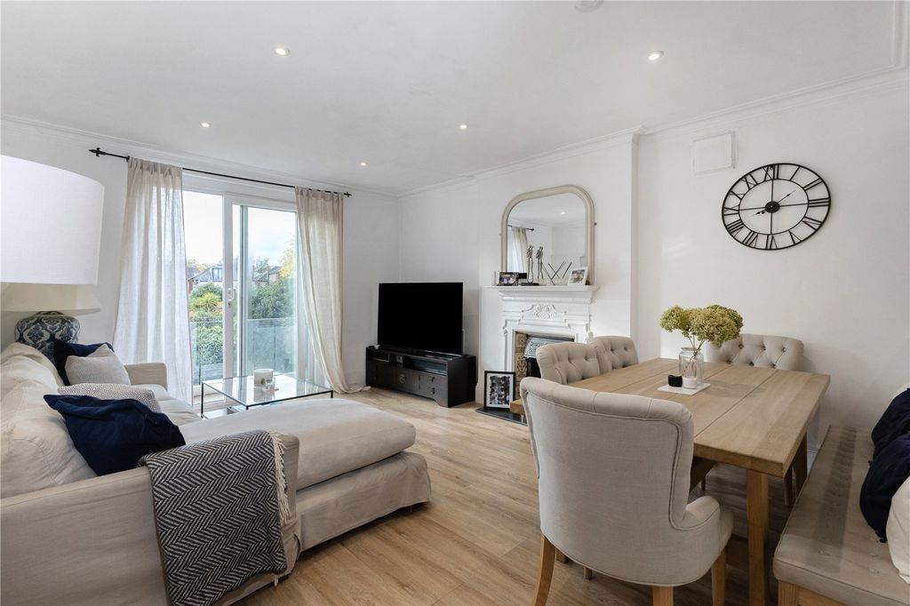 Property photo 2 of 12 Reception