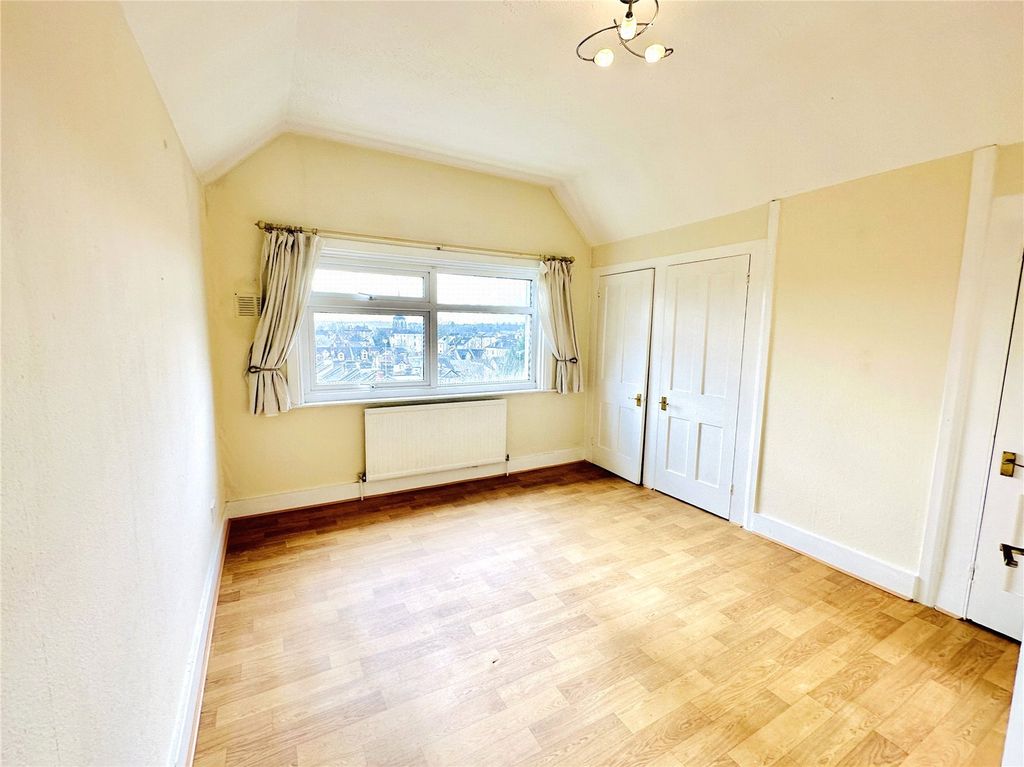 Property photo 2 of 7 Picture No. 06