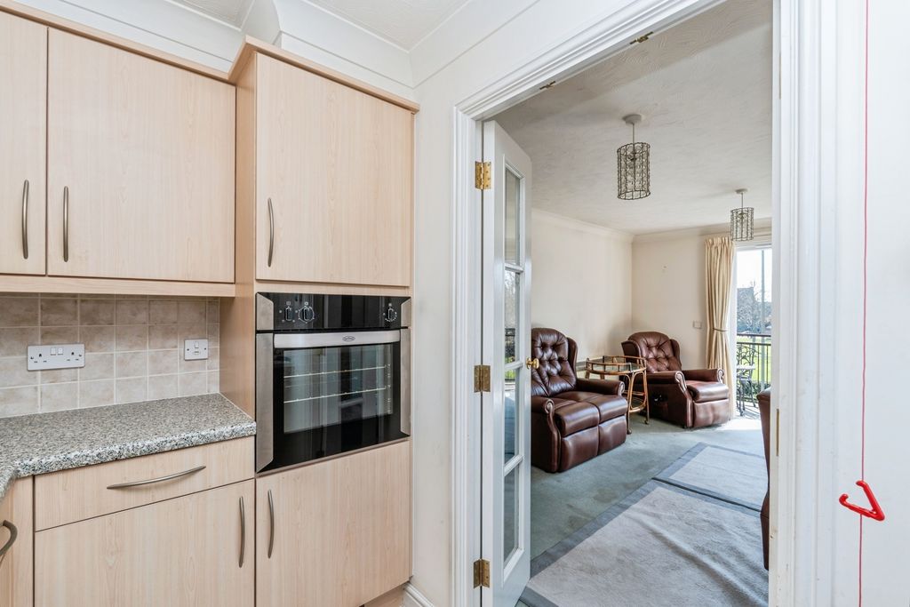 Property photo 3 of 13 Pbox-Img.Jpg