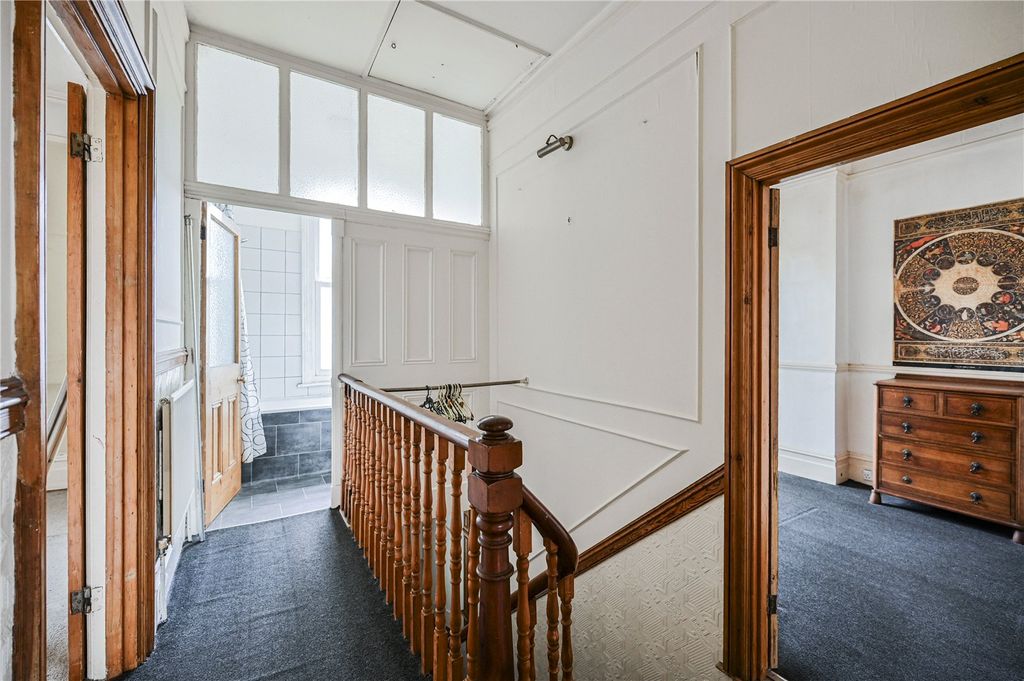 Property photo 2 of 15 Picture No. 05