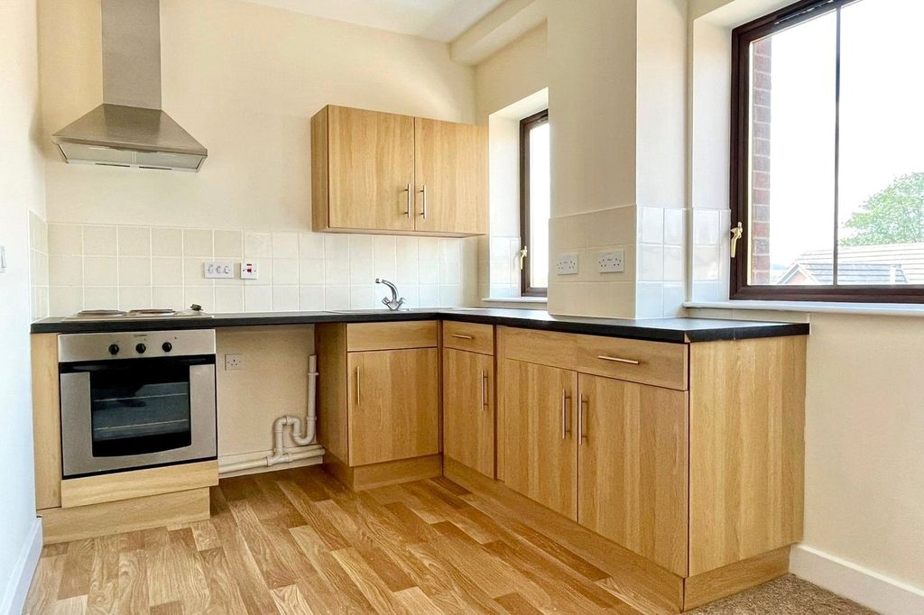 Property photo 2 of 13 Picture No. 11