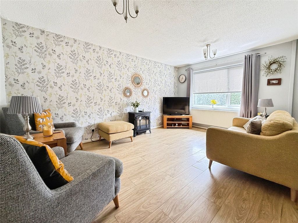 Property photo 3 of 21 Picture No. 17