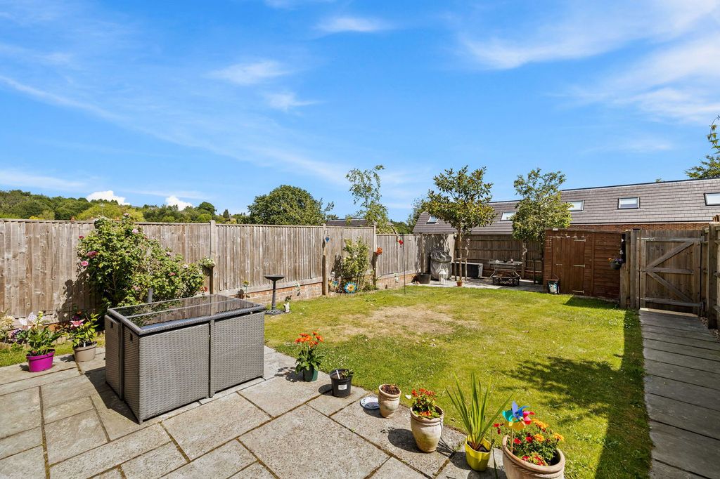 Property photo 2 of 18