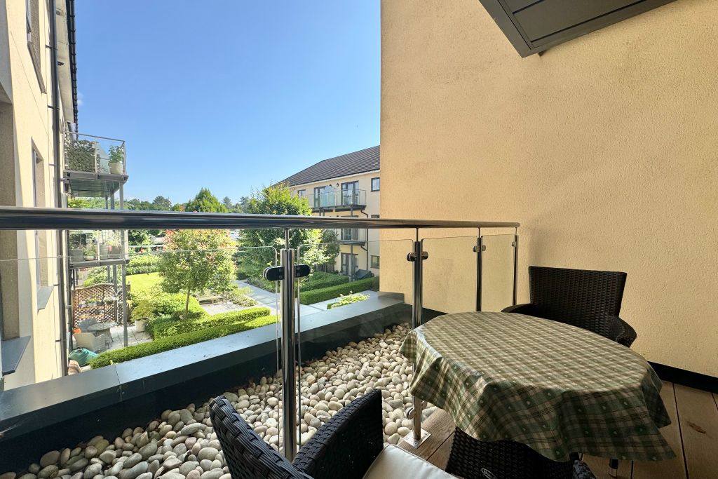 Property photo 1 of 11 Balcony